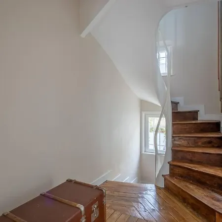 Charmante Maison, Plein Centre, Avec Exterieur דירה